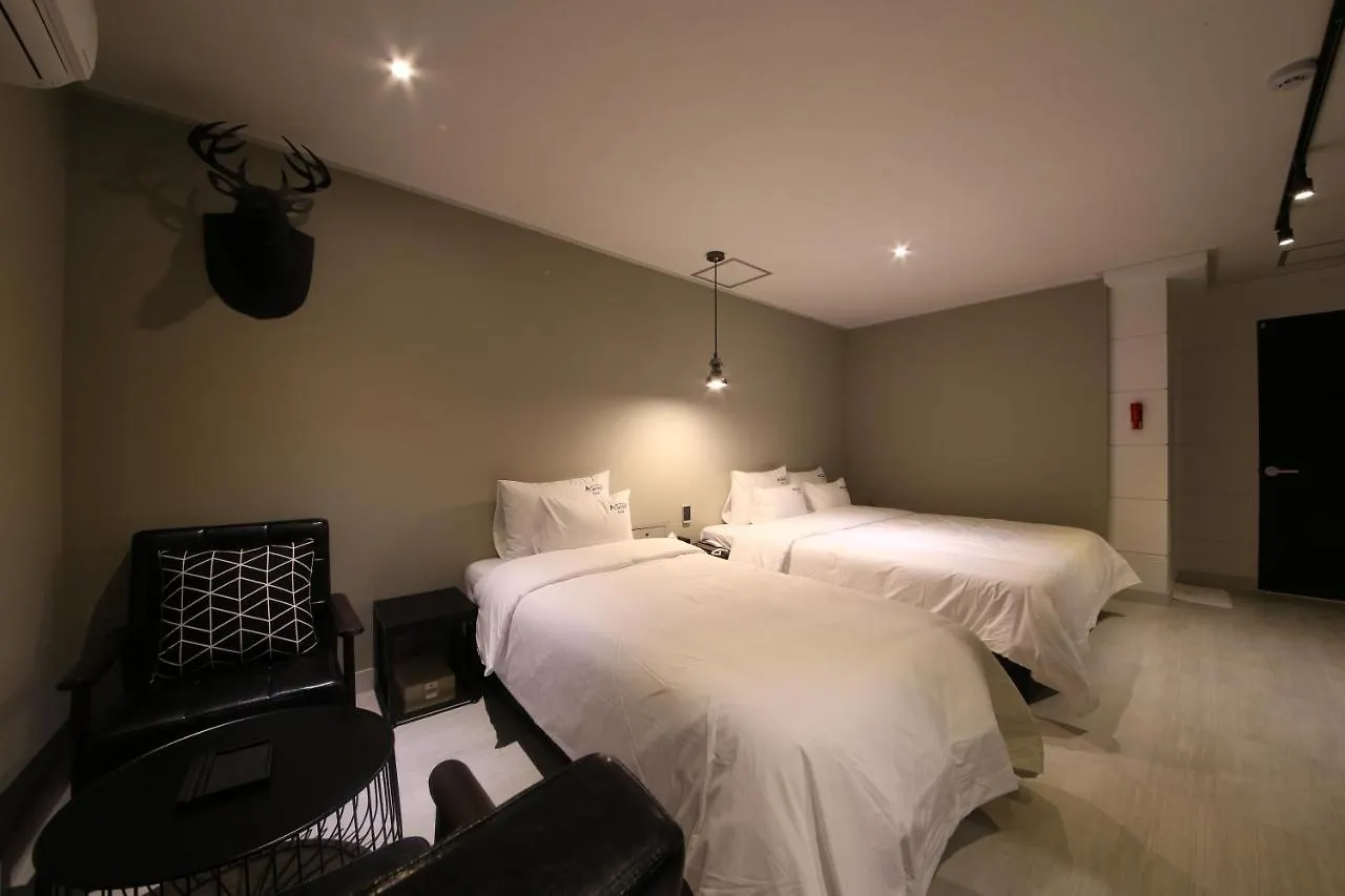 Almond Hotel Gupo Station Busan
