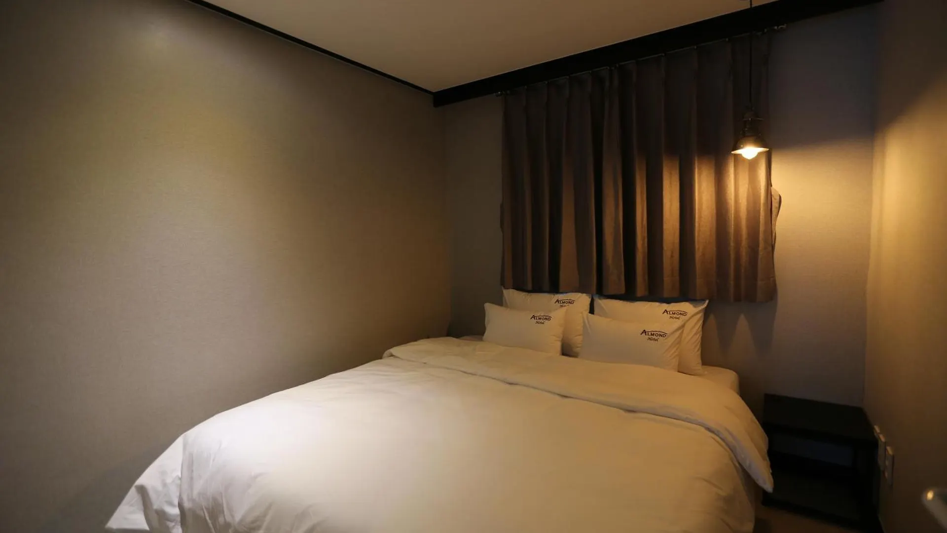 Almond Hotel Gupo Station Busan